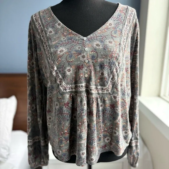 Lucky Brand Sage Green/Gray Floral V-Neck Peasant Top - Coastal Cowgirl Y2K - Picture 1 of 15